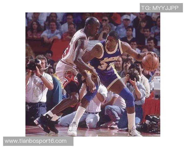 奥尼尔称赞便士哈达威是科比之前的传奇球星