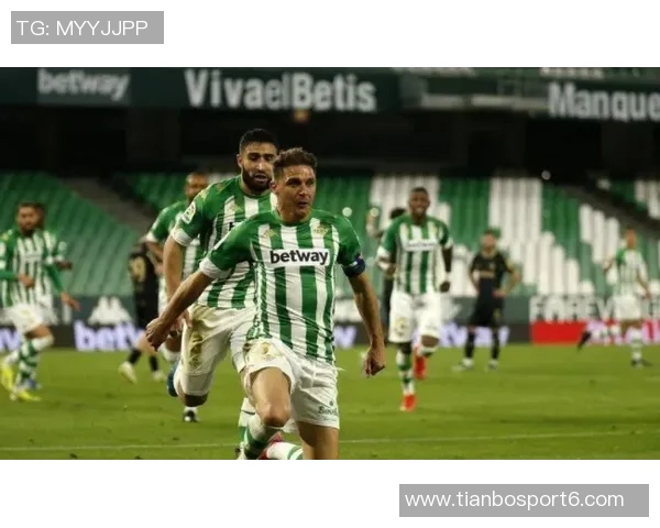 德弗里强调继续积累积分的重要性并提升球队表现 德弗里强调继续积累积分的重要性并提升球队表现