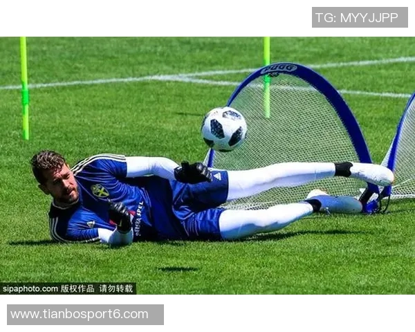 日本队全力备战世界杯面临长途旅行与恶劣天气双重挑战