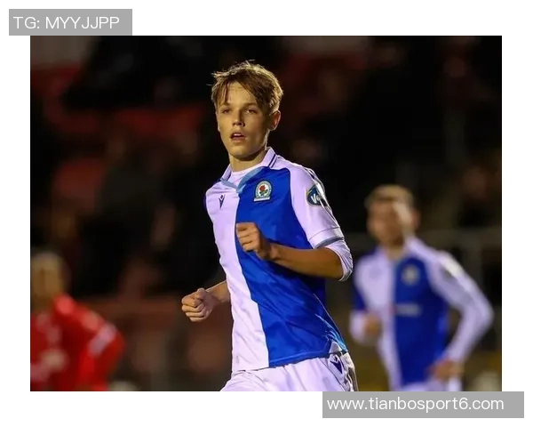 阿森纳冬窗策略调整不急放人关注布莱克本17岁前锋伊戈尔泰洪