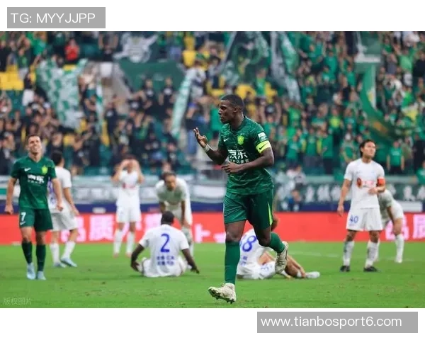 北京国安出征天津备战热身赛即将打响期待精彩对决 北京国安出征天津备战热身赛即将打响期待精彩对决